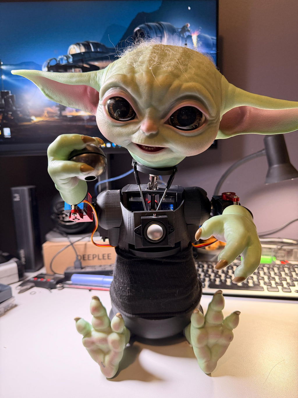 Animatronic life-size Grogu, 7-Axis animation, "Troop-Ready" Companion with Integrated Sound