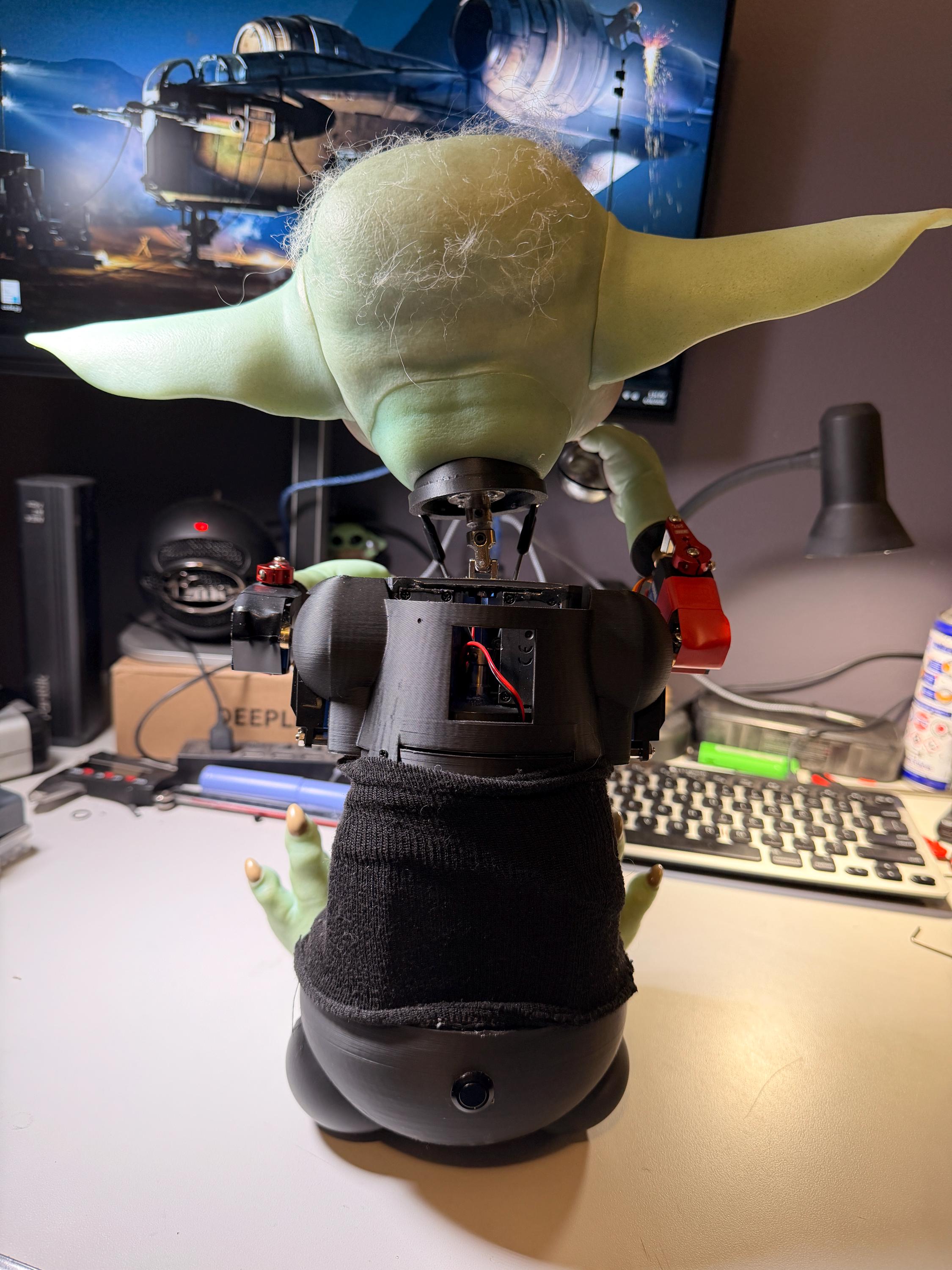 Animatronic life-size Grogu, 7-Axis animation, "Troop-Ready" Companion with Integrated Sound